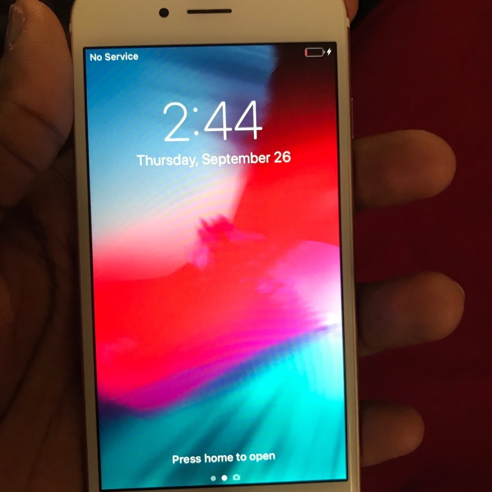 2 iPhone 6s for parts Or can be fixed